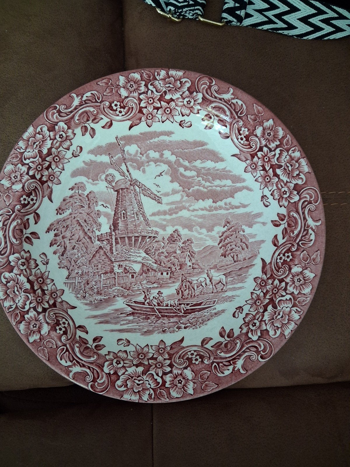 Diep bord Royal Tudor Ware 17th Century England, Antiek en Kunst, Ophalen