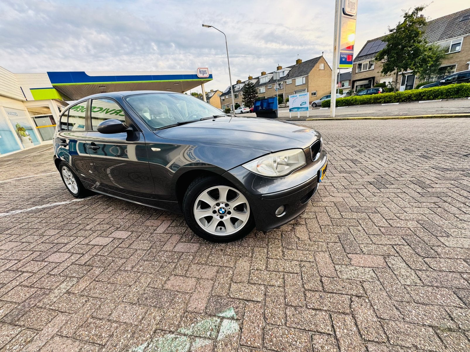 BMW 1-Serie 2.0 120I AUT 2005 Grijs, Auto's, BMW, 1995 cc, Zwart, 4 cilinders, 150 pk