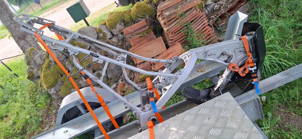 BMW F650 Funduro frame met Nederlands kenteken., Motoren, Ophalen