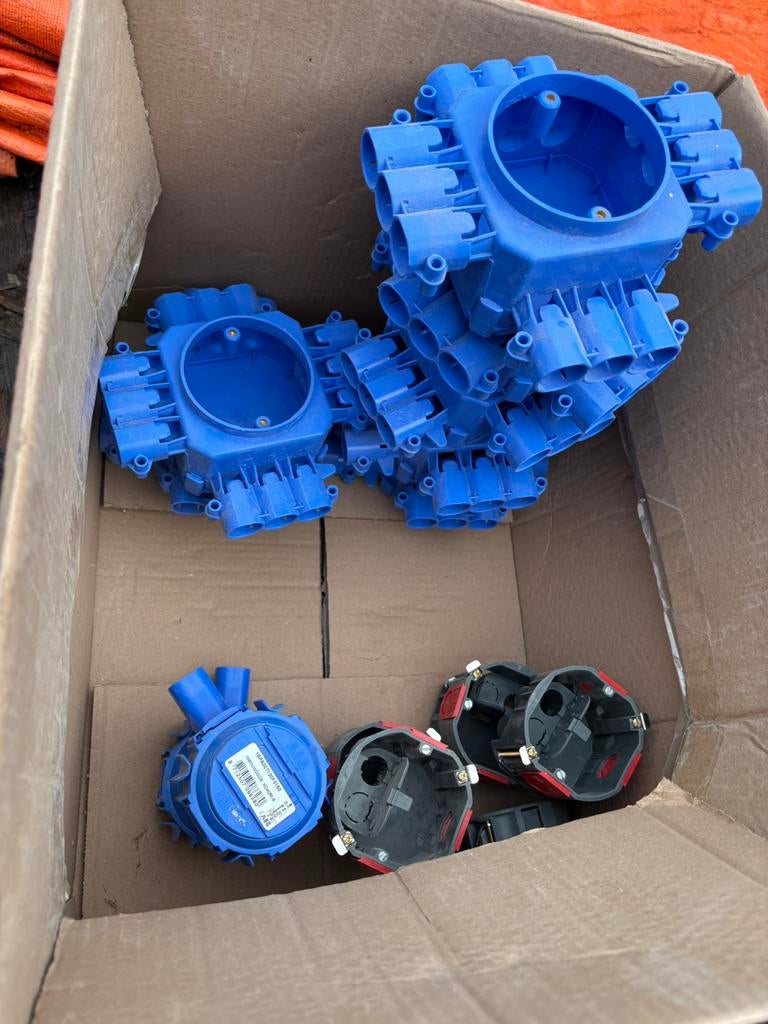 Elektradozen attema/abb, Ophalen of Verzenden, Zo goed als nieuw, Overige typen