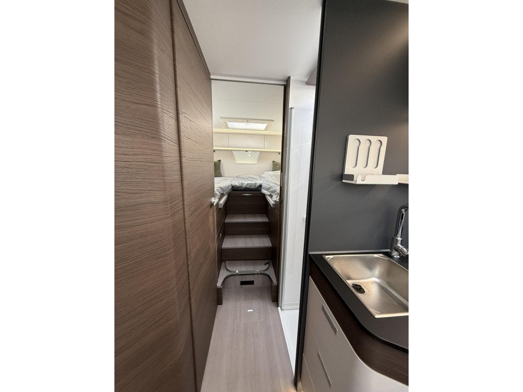 Foto 19 van - Adria Coral Supreme 670 SL - Mercedes camper -