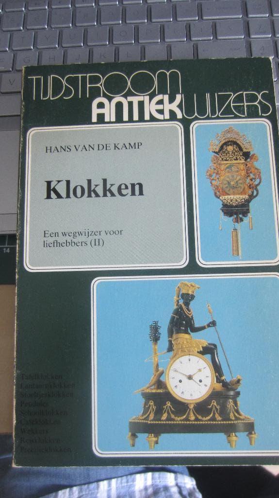 Klokken.(Een wegwijzer voor liefhebbers(2), Ophalen of Verzenden