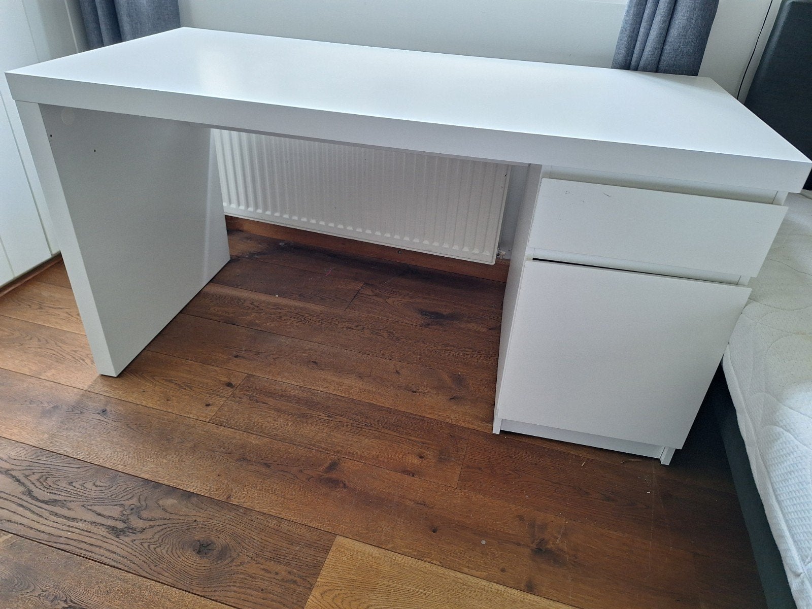 IKEA MALM bureau wit met lade – gebruikt, Ophalen, Gebruikt