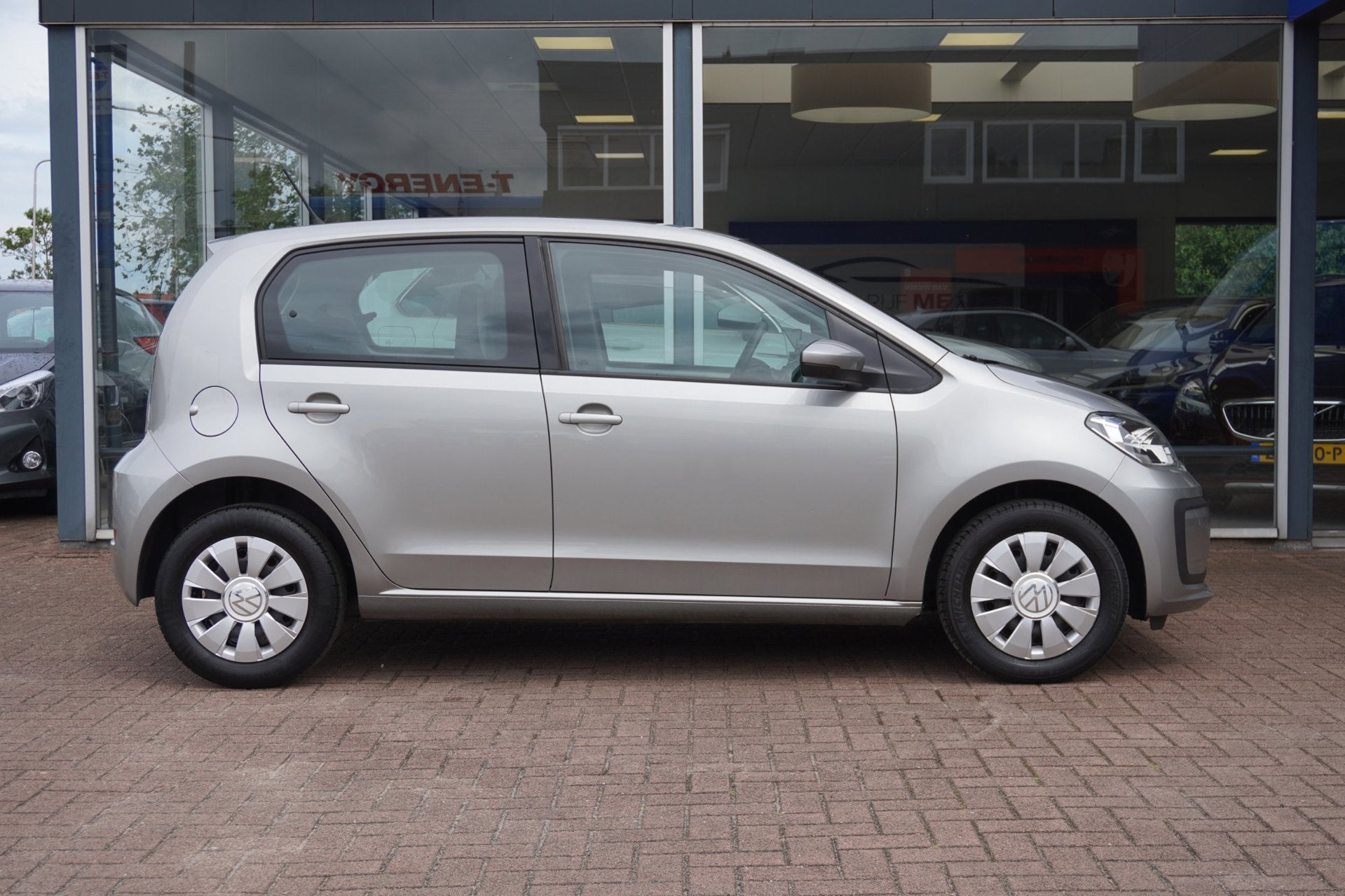 Volkswagen Up! 1.0 5deurs | Airco | Elek. Pakket | 2022 | BT, Auto's, Volkswagen, Dealer onderhouden, Stof, Gebruikt, Start-stop-systeem