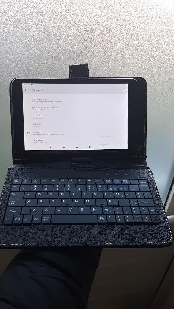 Tablet Yc-83P met toetsenbord hoes – 8 inch - Android, Computers en Software, Android Tablets, Zo goed als nieuw, 8 inch, 16 GB