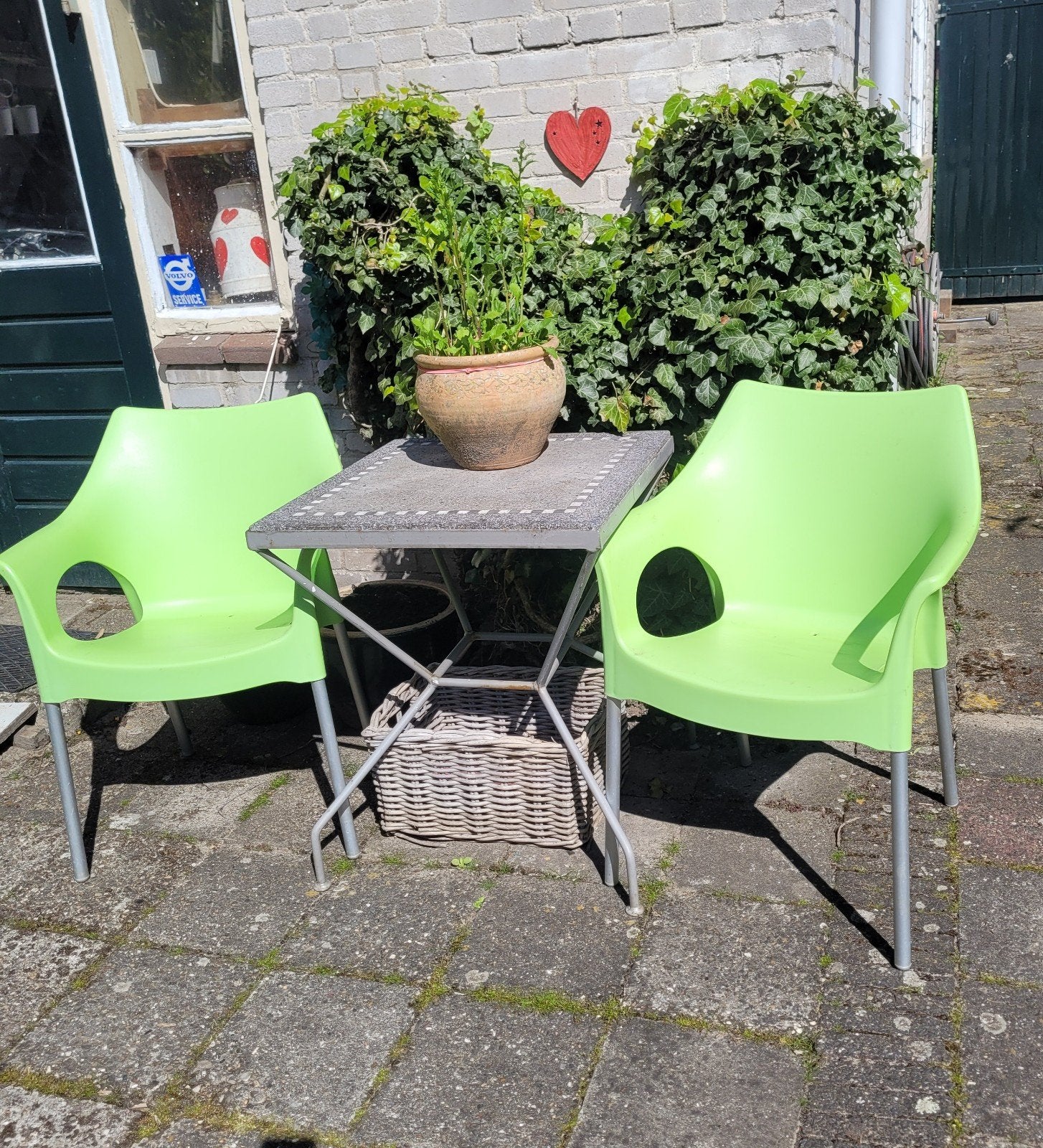 2 groene tuinstoelen samen 20 euro !, Ophalen, Nieuw, Kunststof