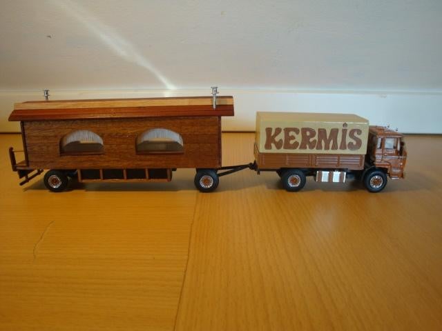 Klassieke Daf 2100 Kermis-Combinatie., Ophalen of Verzenden, Zo goed als nieuw, Bus of Vrachtwagen, Lion Toys
