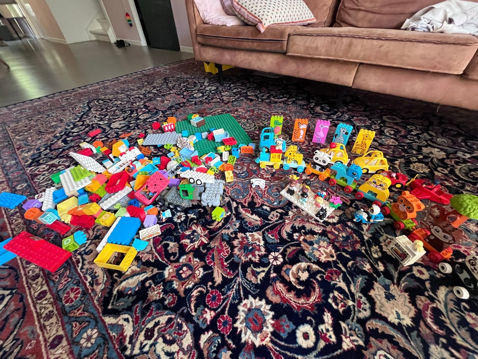 Grote partij LEGO Duplo met grondplaten en figuren, Ophalen, Inclusief minifiguren, Gebruikt, Duplo