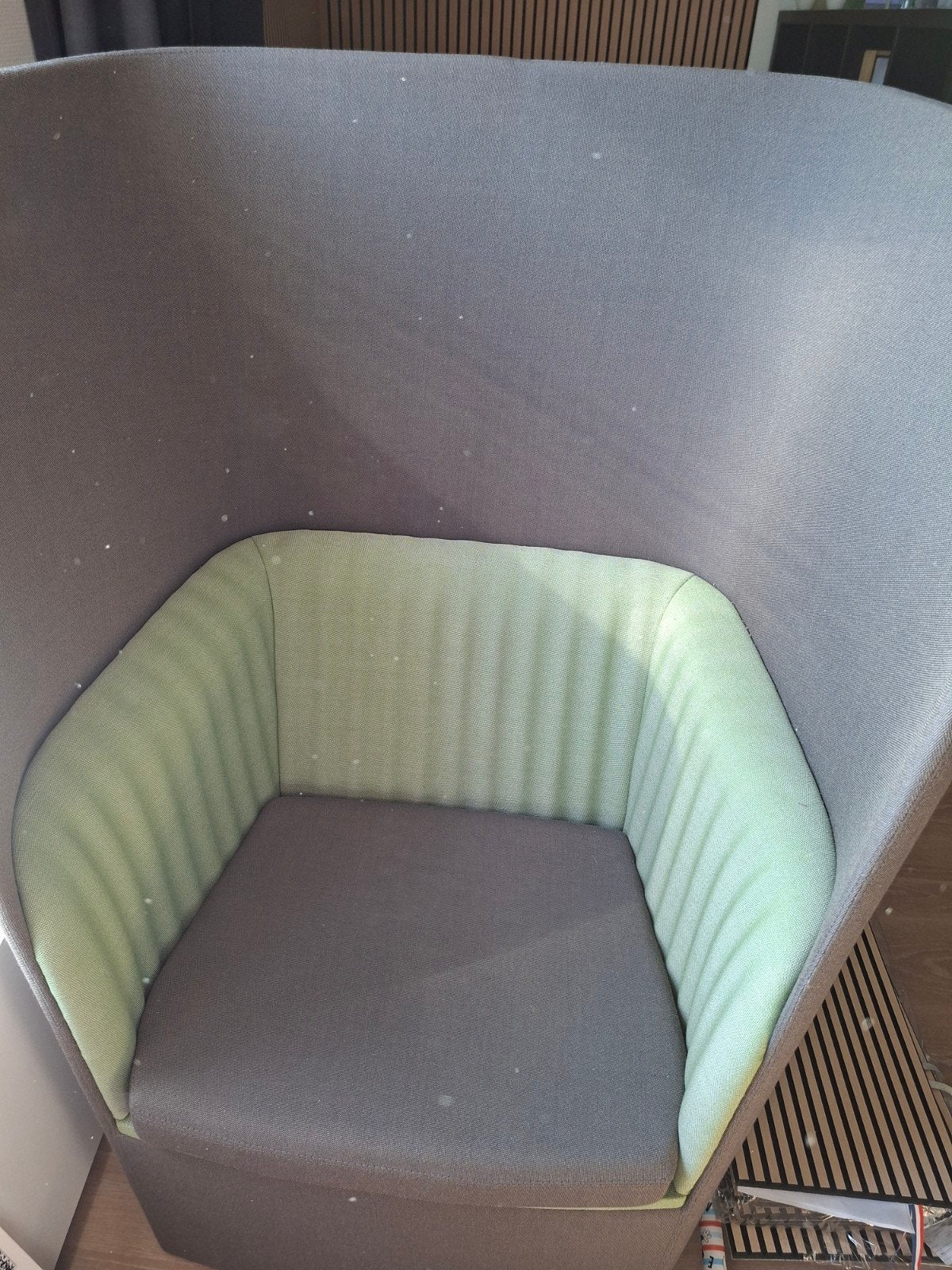 Moderne akoestische stoel - Grijs/Groen Gispen
 fauteuil, Ophalen, Zo goed als nieuw, Eén, Stof