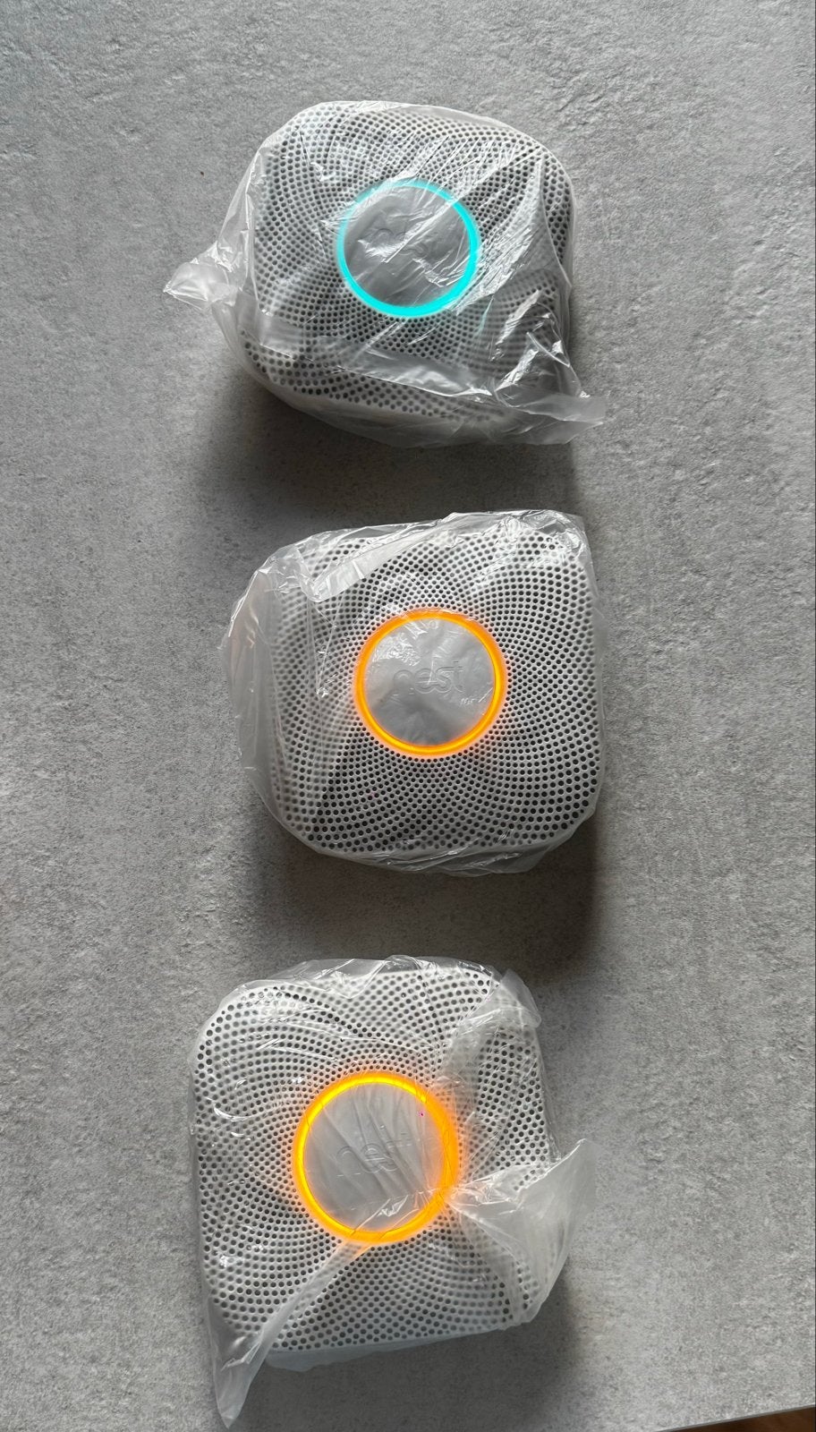 3 Nest rookmelders in goede staat, Detector, Sensor of Melder, Ophalen of Verzenden, Zo goed als nieuw, Rook