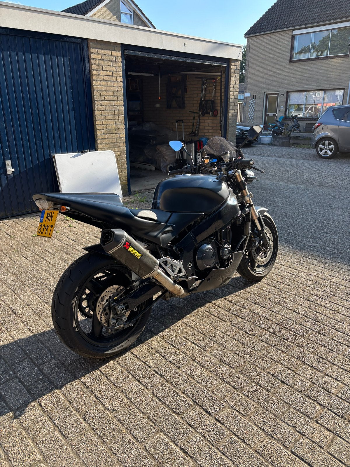 Kawasaki ZXR 750. Naked, 750 cc, Sportuitlaat, 4 cilinders, Motorrijbewijs A