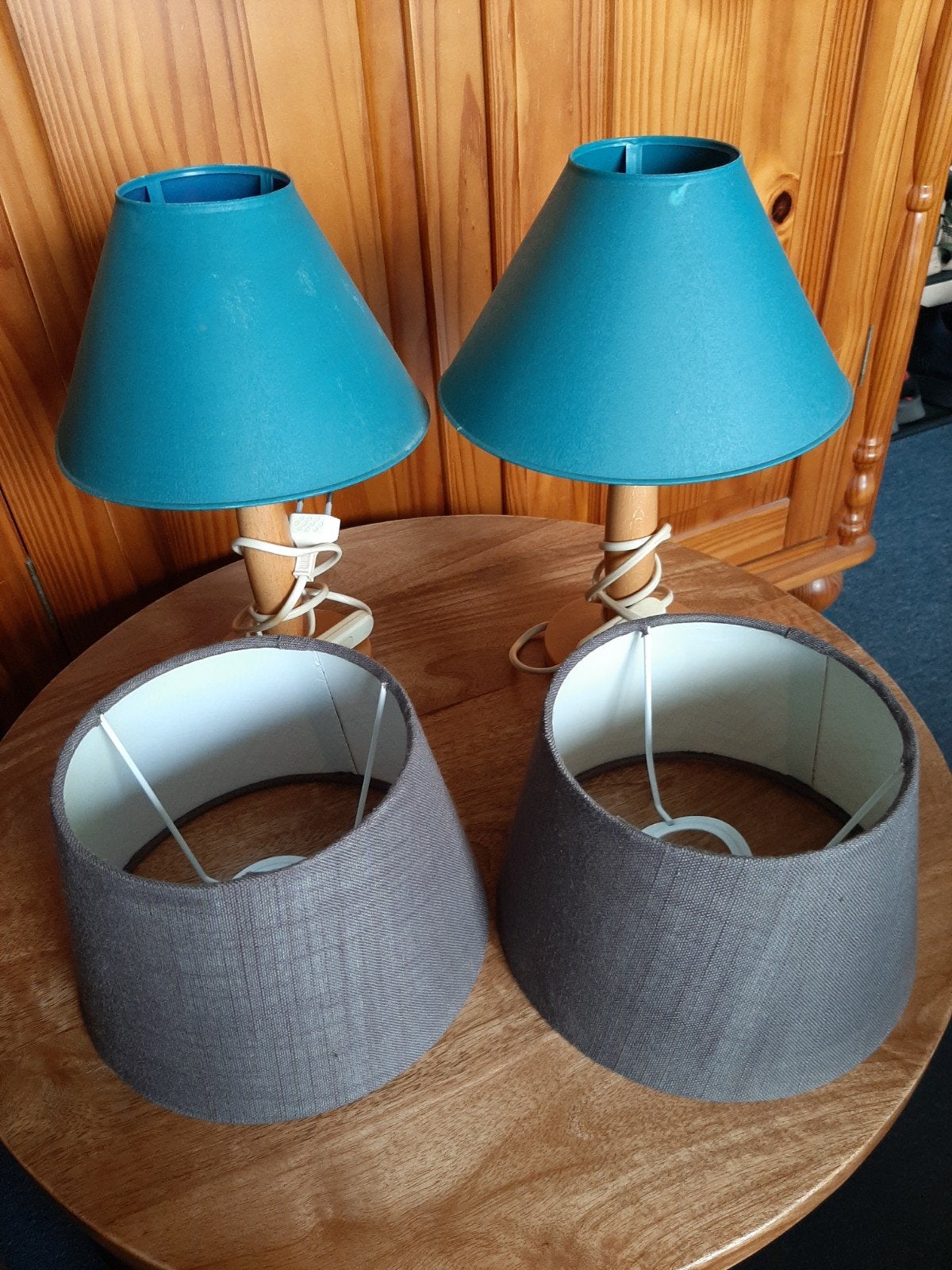 Set van 2 tafellampen met extra lampenkappen, Huis en Inrichting, Ophalen, Gebruikt, Meerkleurig, E14 (klein)