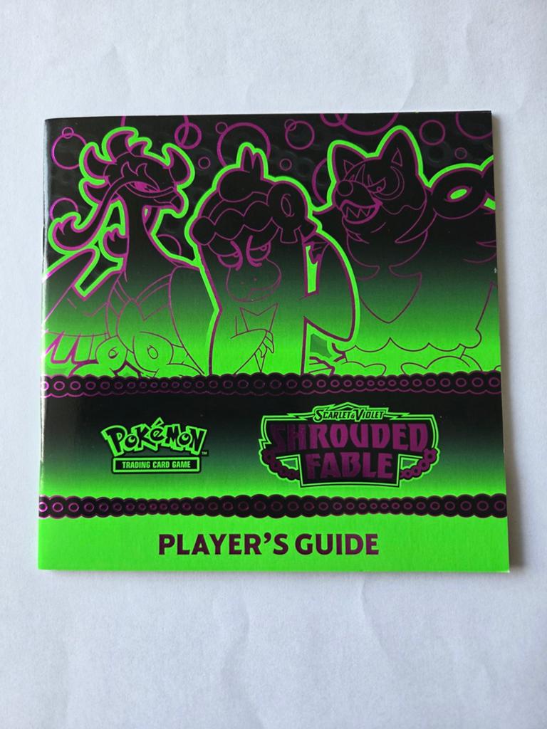 Pokemon - Scarlet & Violet - Shrouded Fable player's guide, Verzenden, Zo goed als nieuw, Boek of Catalogus