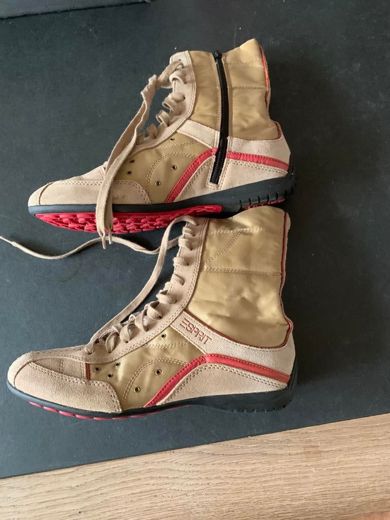 Leuke halfhoge sneakers - Esprit maat 40 nog nieuw, Ophalen of Verzenden, Gedragen, Beige, Sneakers of Gympen