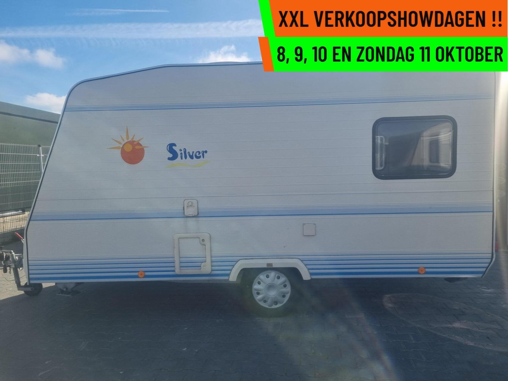 CARAVELAIR silver 425 VOORTENT + DWARSBED + FIETSENDRAGER, Serviceluik, Bedrijf, 750 - 1000 kg, 5 tot 6 meter
