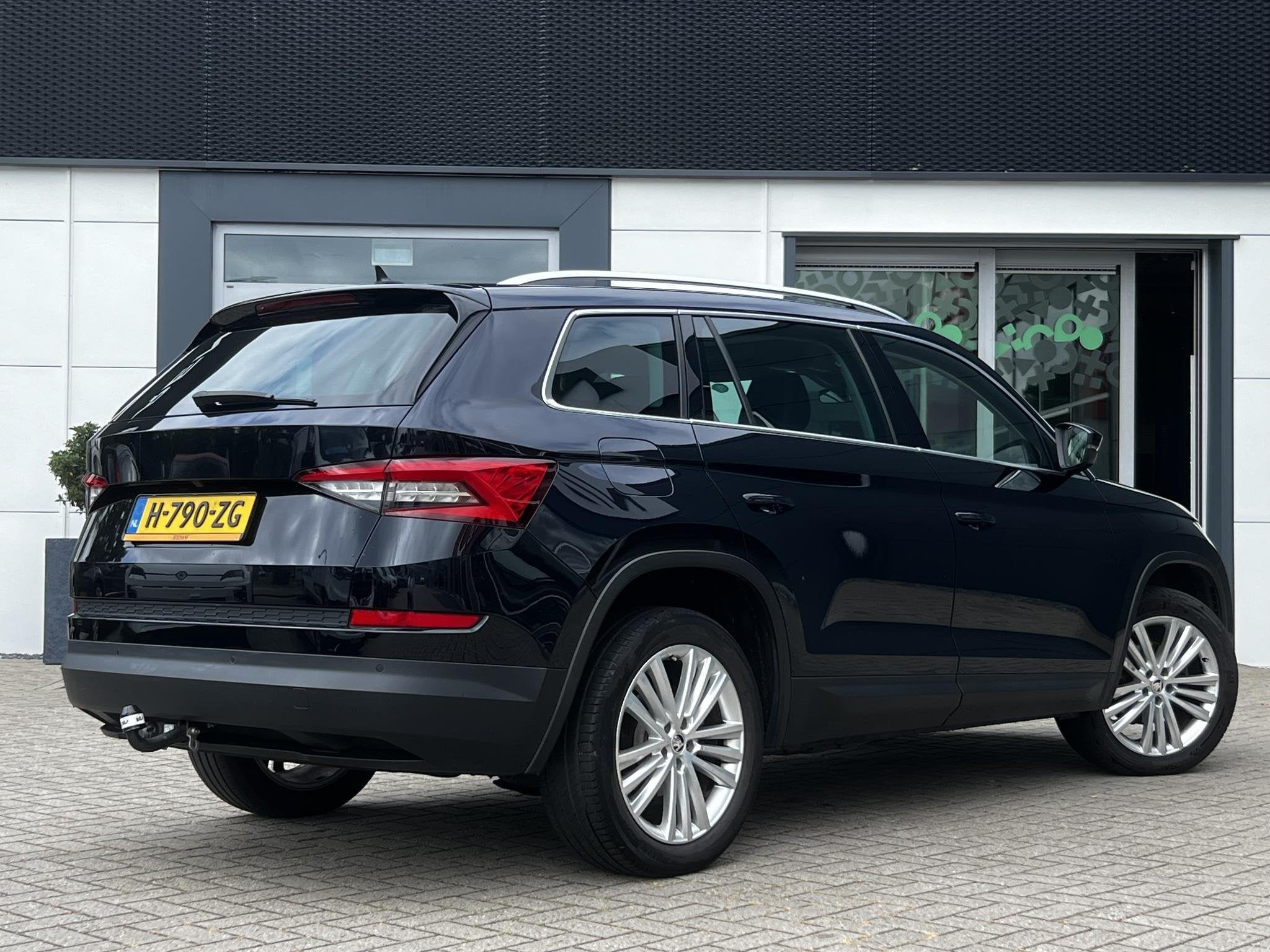 Skoda Kodiaq 1.5 TSI Business Edition | Panoramadak | Trekha, Auto's, 4 cilinders, Zwart, Origineel Nederlands, Bedrijf