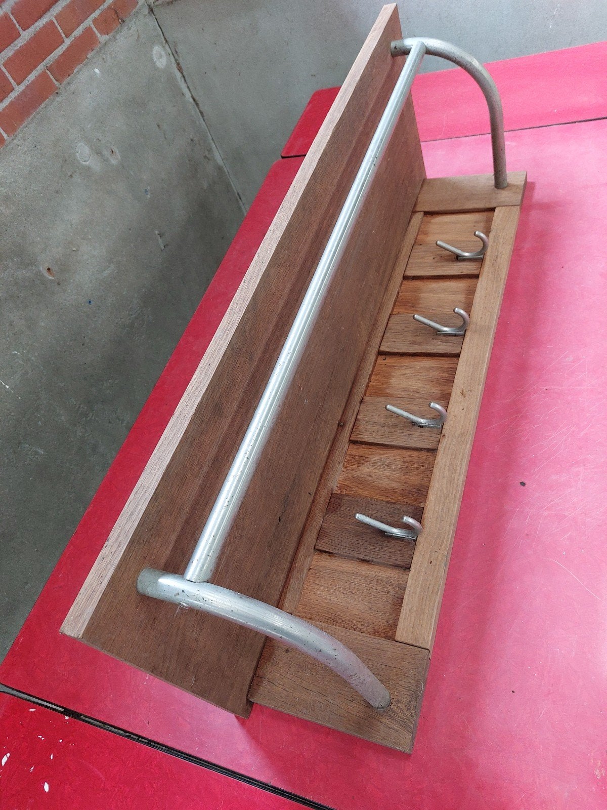 Eikenhouten wandkapstok met metalen stang en haken, Ophalen, Metaal, Wandkapstok, Minder dan 100 cm
