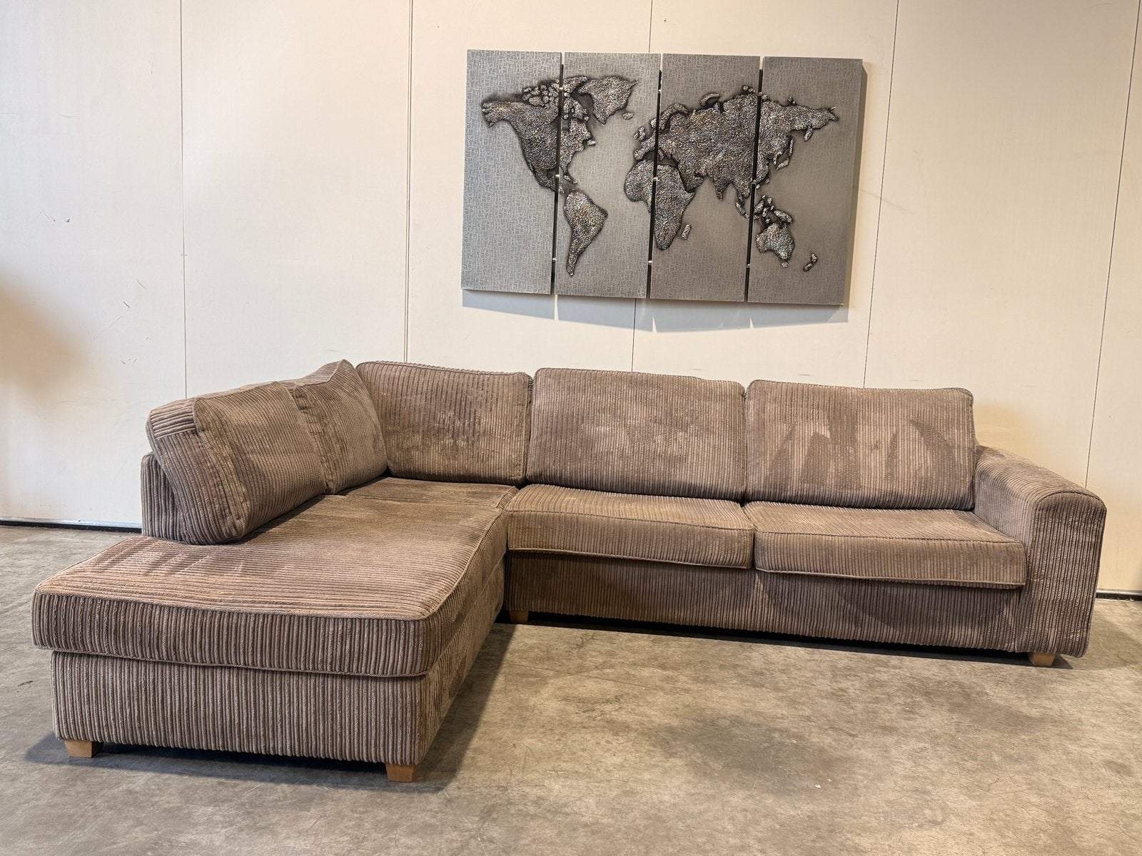 MOOIE LUXE TAUPE HOEKBANK – RIBSTOF ️, Huis en Inrichting, 250 tot 300 cm, Taupe ribbenstof hoekbank, Hoekbank, Ophalen of Verzenden