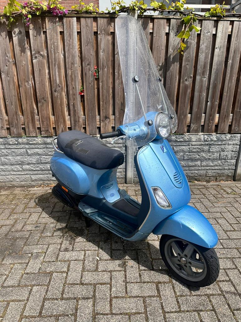Piaggio Vespa Lx 50  Geel kenteken brom (sprint primavera s), Fietsen en Brommers, Scooters | Vespa, Ophalen of Verzenden, Zo goed als nieuw