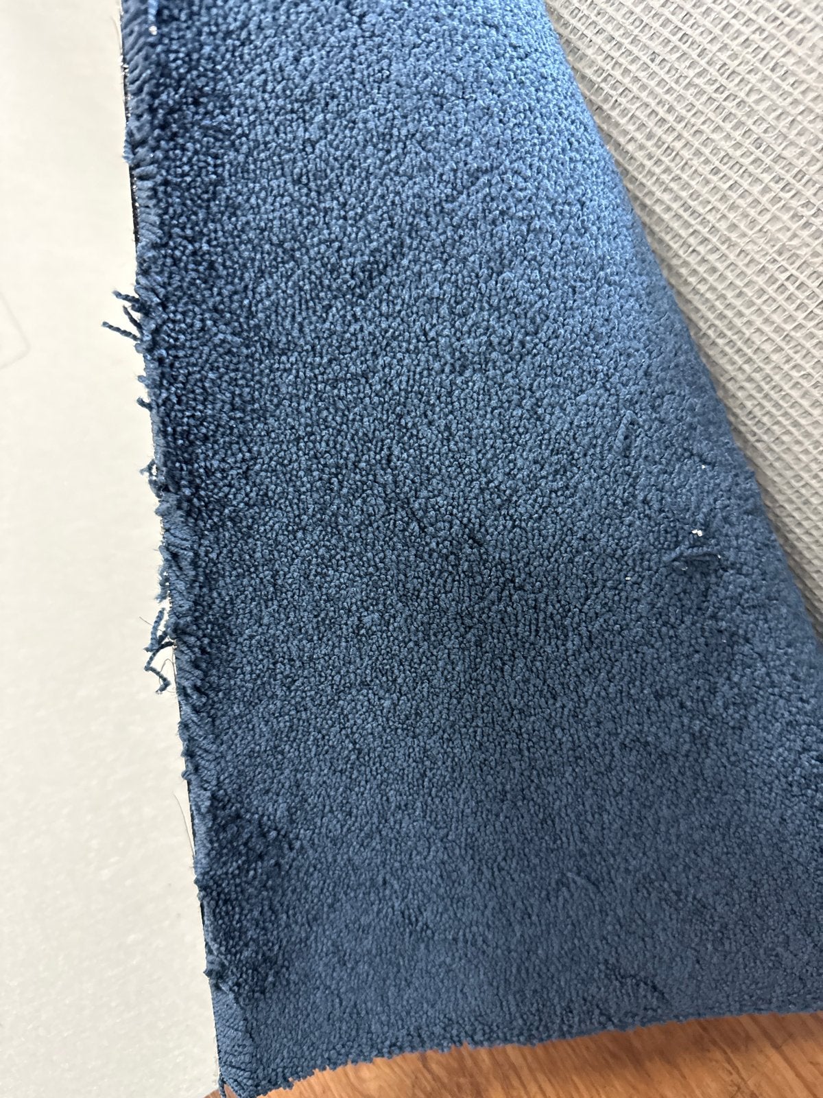 ‼️Nieuw Coupon Bounty blauw tapijt op rol 3,50x4m op=op‼️, Ophalen, Nieuw, Blauw