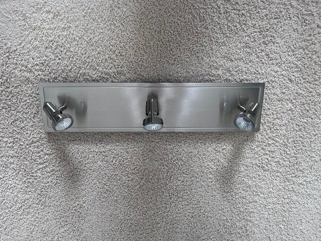 Plafondlamp met 3 draaibare spots – metaalkleurig, Gebruikt, Inclusief lichtbron, GU10, Ophalen of Verzenden