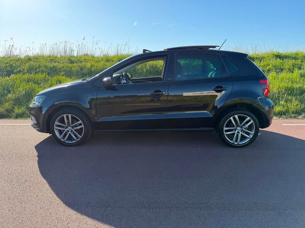 Volkswagen Polo 1.0 BLUEMOTION / PANORAMADAK / ALLSTAR-UITVO, Auto's, Automatische klimaatregeling, Stof, Gebruikt, Zwart