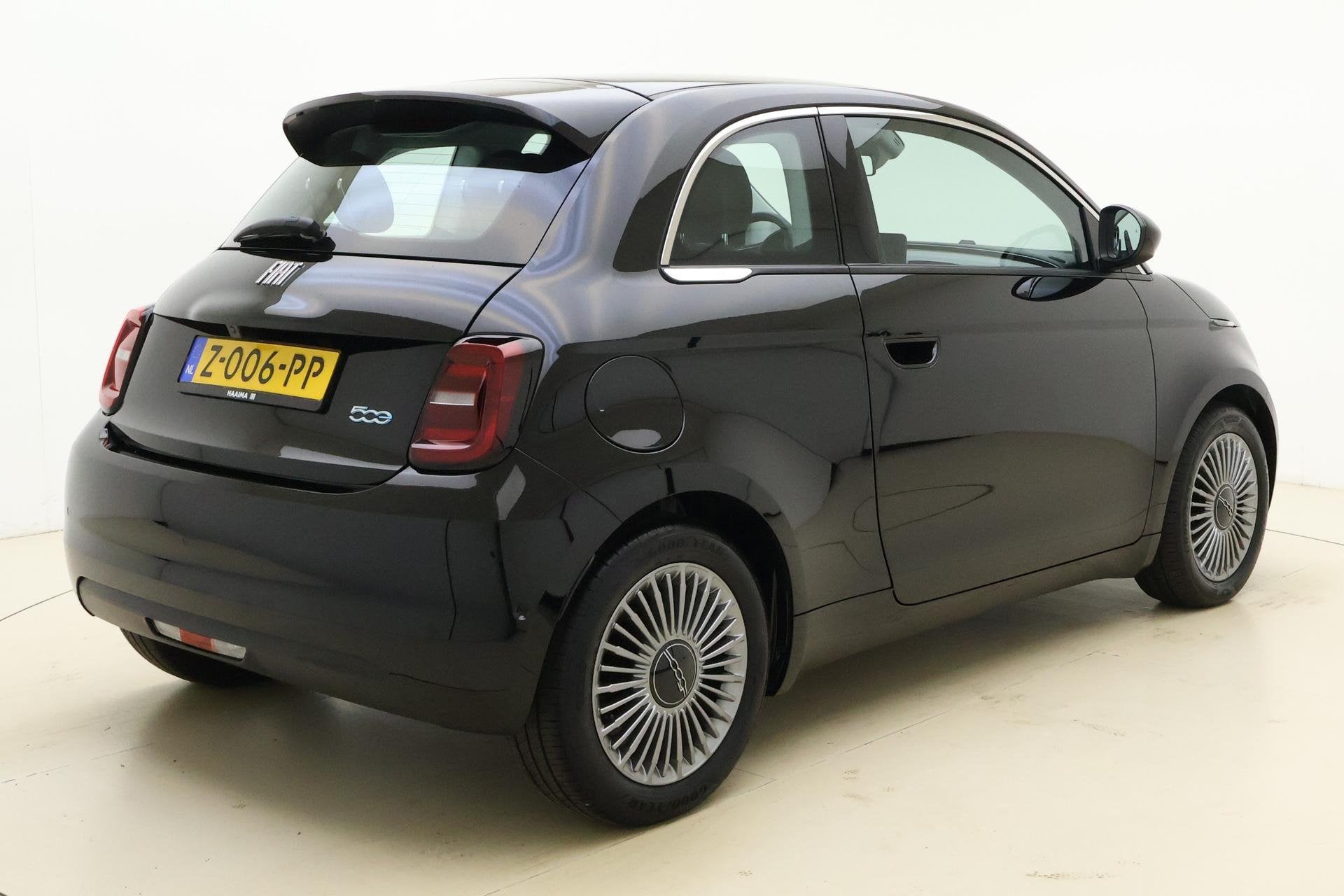 Fiat 500e Urban 24 kWh | Navigatie | Stoelverwarming | SOH:, Auto's, Fiat, Stof, Gebruikt, Zwart, 95 pk