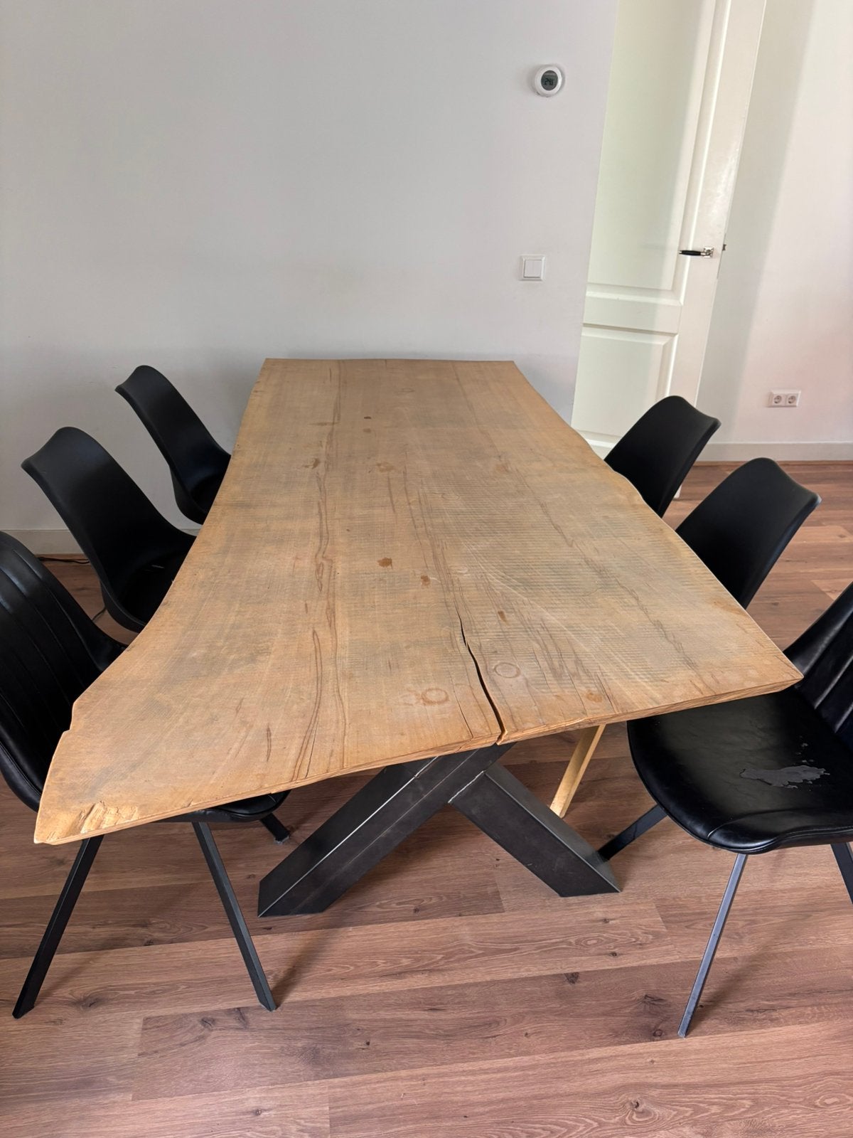 Tafel met 6 stoelen ideaal voor de aankomende student, Ophalen, Zo goed als nieuw, 4 tot 6 stoelen