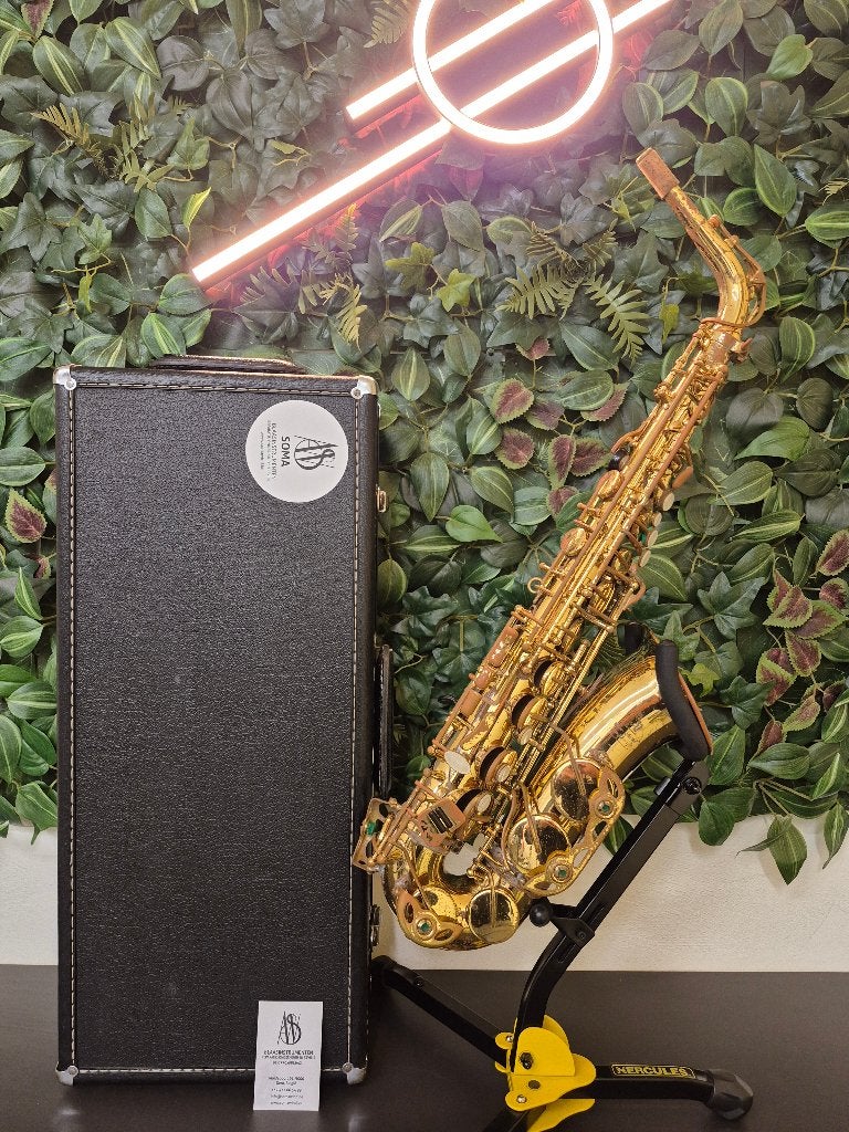 New York Symphonic VINTAGE Alt-Saxofoon, Ophalen of Verzenden, Gebruikt, Alt, Met koffer