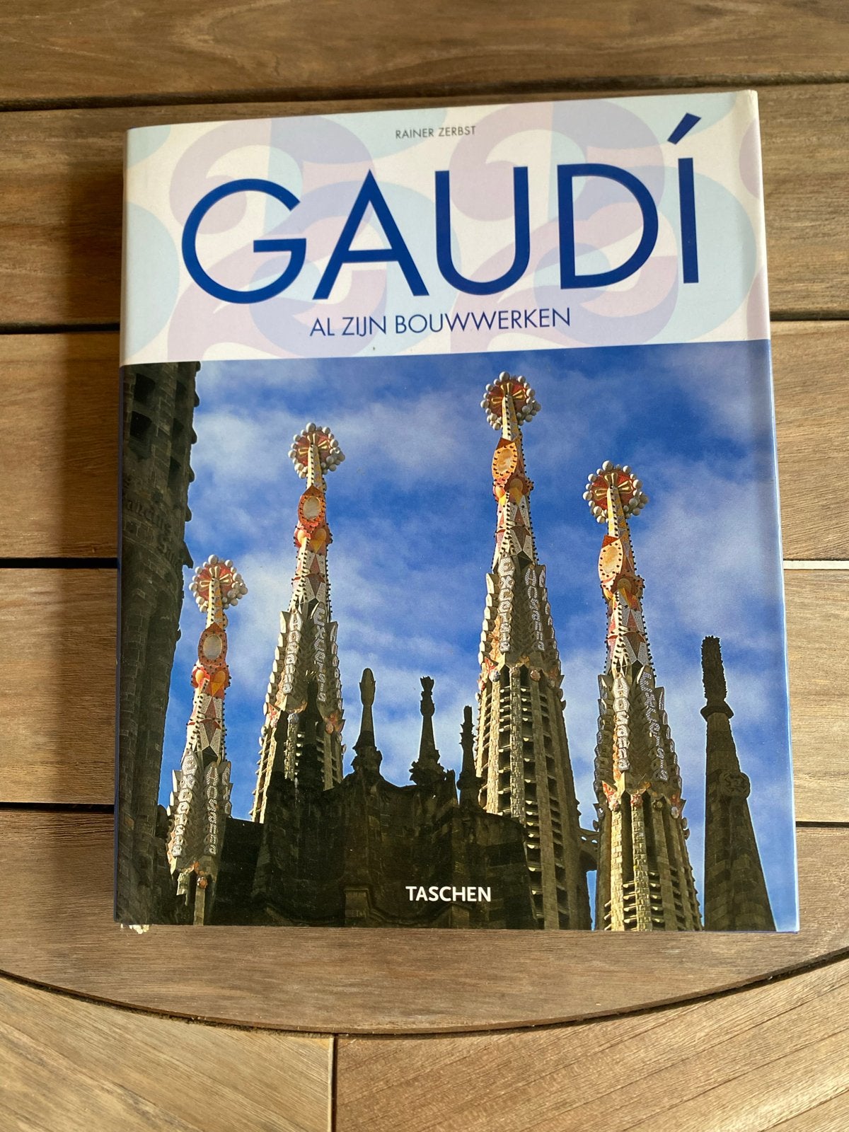 Gaudi: Al zijn bouwwerken - Rainer Zerbst (Taschen), Boeken, Ophalen of Verzenden, Zo goed als nieuw, Architecten