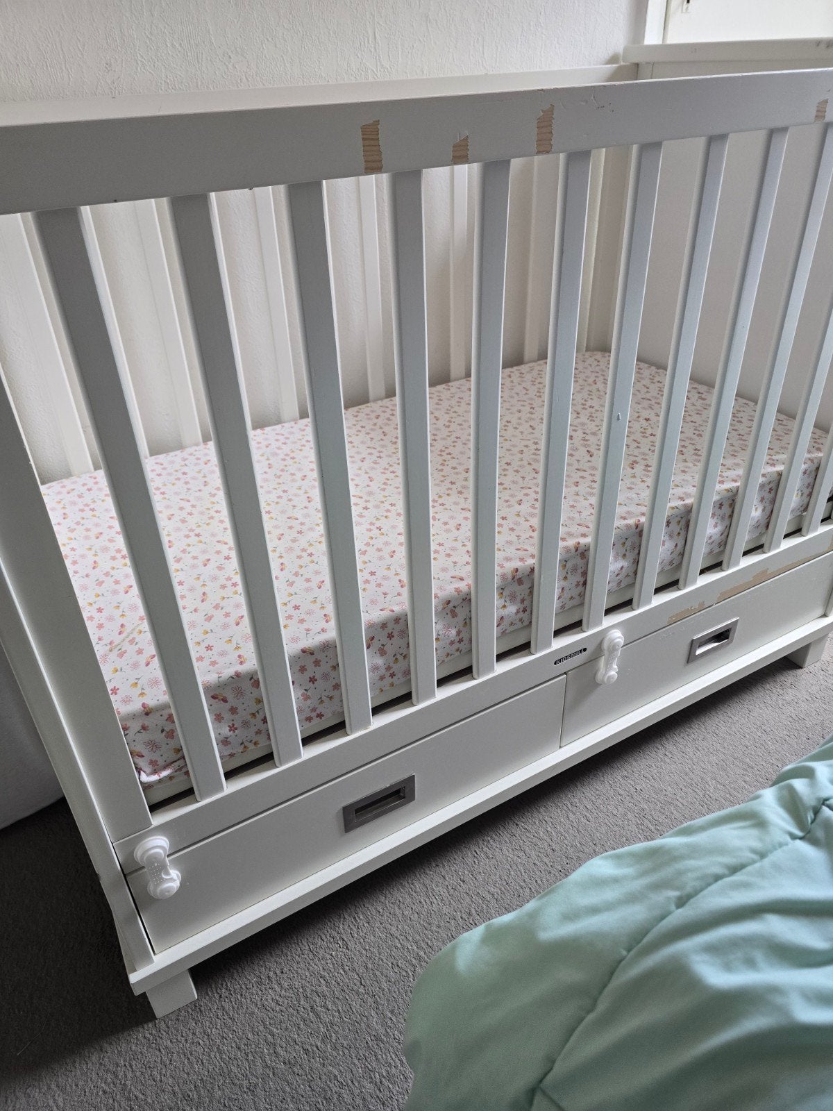 Ledikant Kidsmill (L 125  B 65), Kinderen en Baby's, Kinderkamer | Bedden, Ophalen, Zo goed als nieuw, Minder dan 140 cm, Minder dan 70 cm