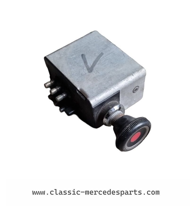 Alarmlichtschakelaar Mercedes w114 w115 w108 w109, Auto-onderdelen, Gebruikt, -, Ophalen of Verzenden, -