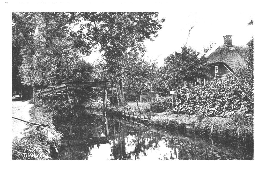 967656	Giethoorn	Ov Circa 1935 Uitg	Hotel Restaurant Centrum, Ophalen of Verzenden, 1920 tot 1940, Gelopen, Overijssel