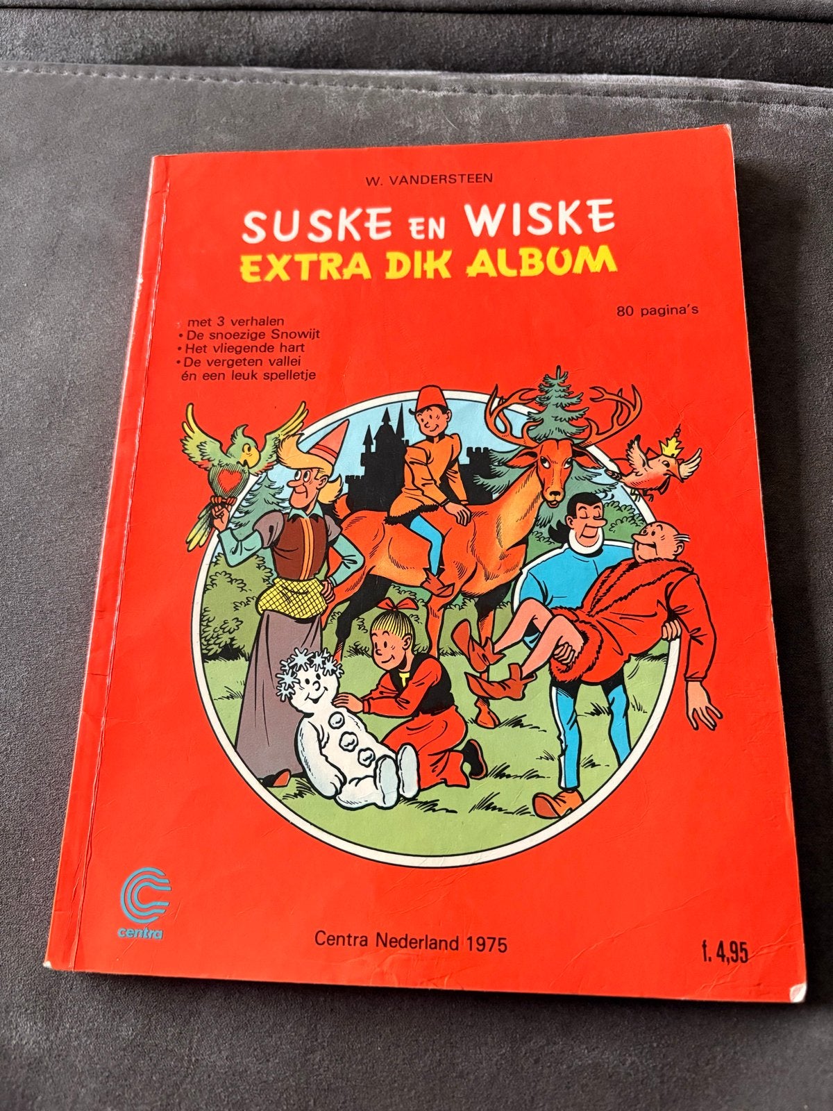 Suske en Wiske Extra Dik Album - Centra Nederland 1975, Boeken, Eén stripboek, Ophalen, Gelezen