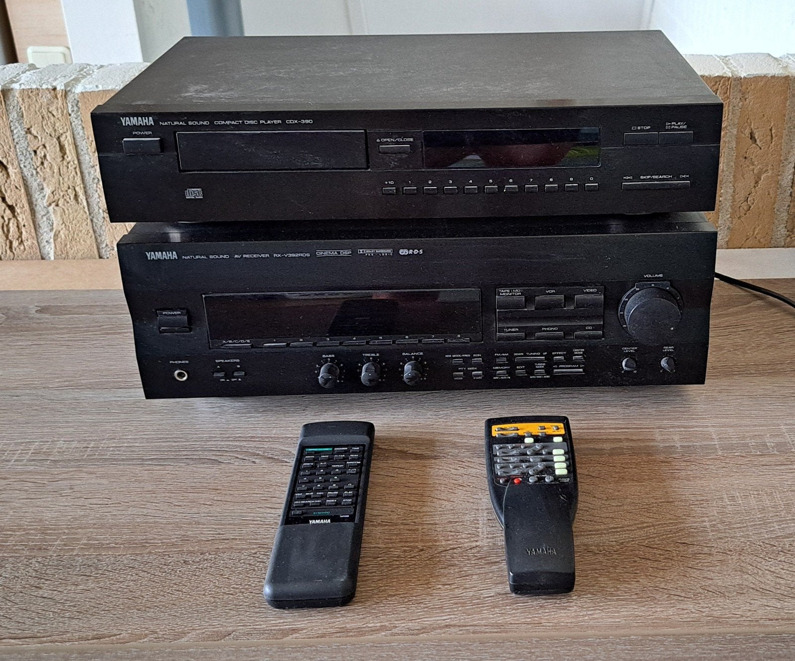 yamaha RX-V392RDS en yamaha CDX-390, Overige merken, Zo goed als nieuw, Tuner of Radio, Losse componenten