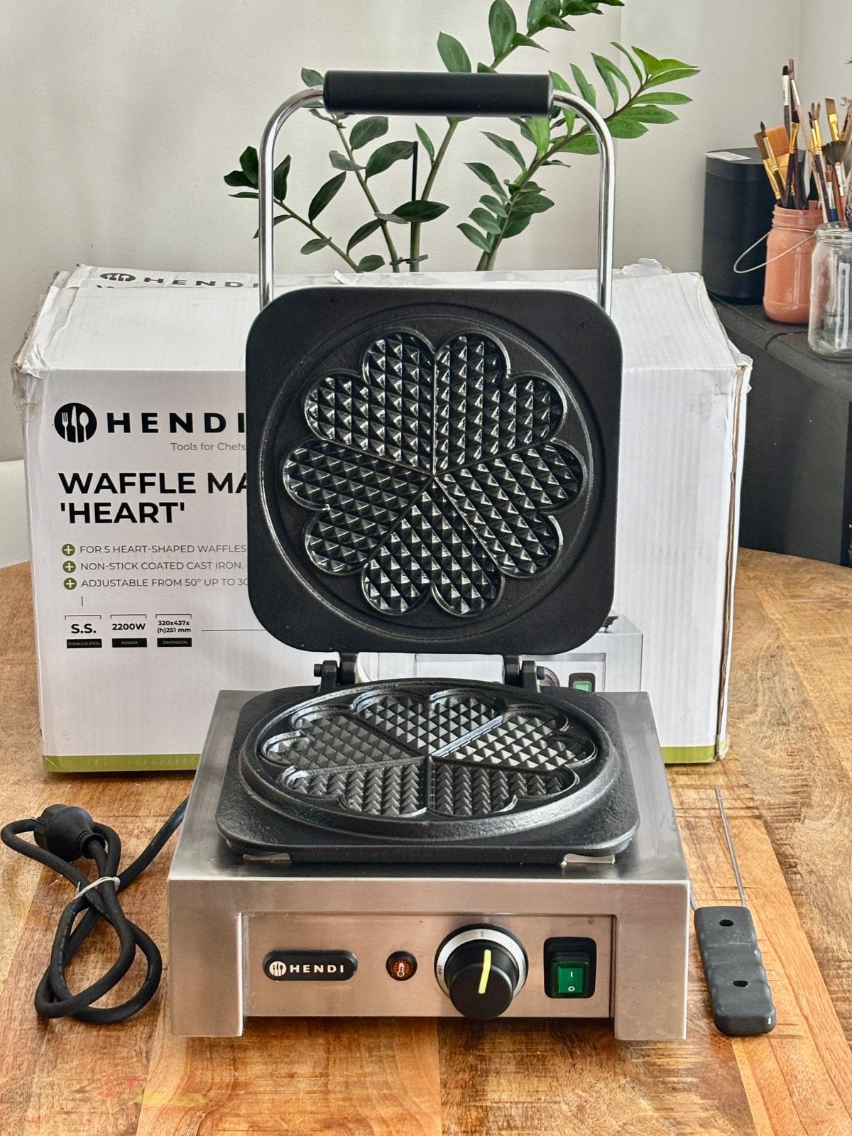 Hendi Professional Heart Waffle Maker, Ophalen, Zo goed als nieuw