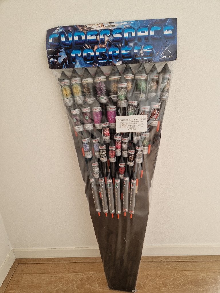 vuurwerk pakket met dummy vuurpijlen, Ophalen of Verzenden, Nieuw, Versiering, Overige