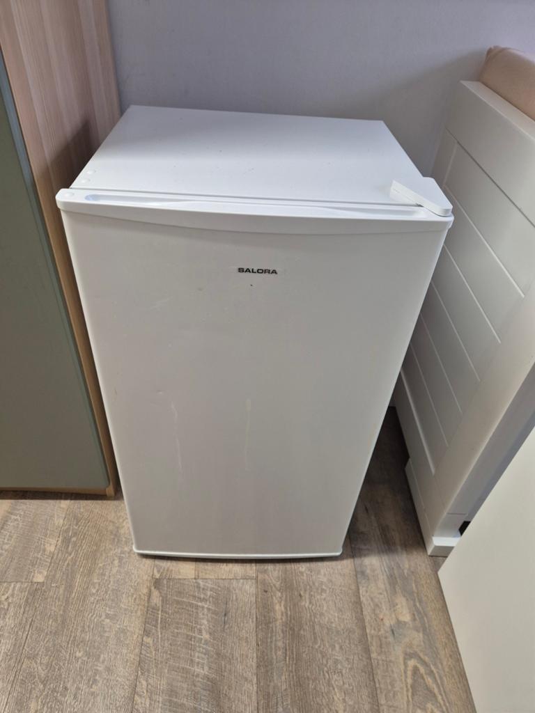 Kleine diepvriezer met 2 vakken en 1 lade, Witgoed en Apparatuur, Koelkasten en IJskasten, Gebruikt, Minder dan 85 cm, Met aparte vriezer