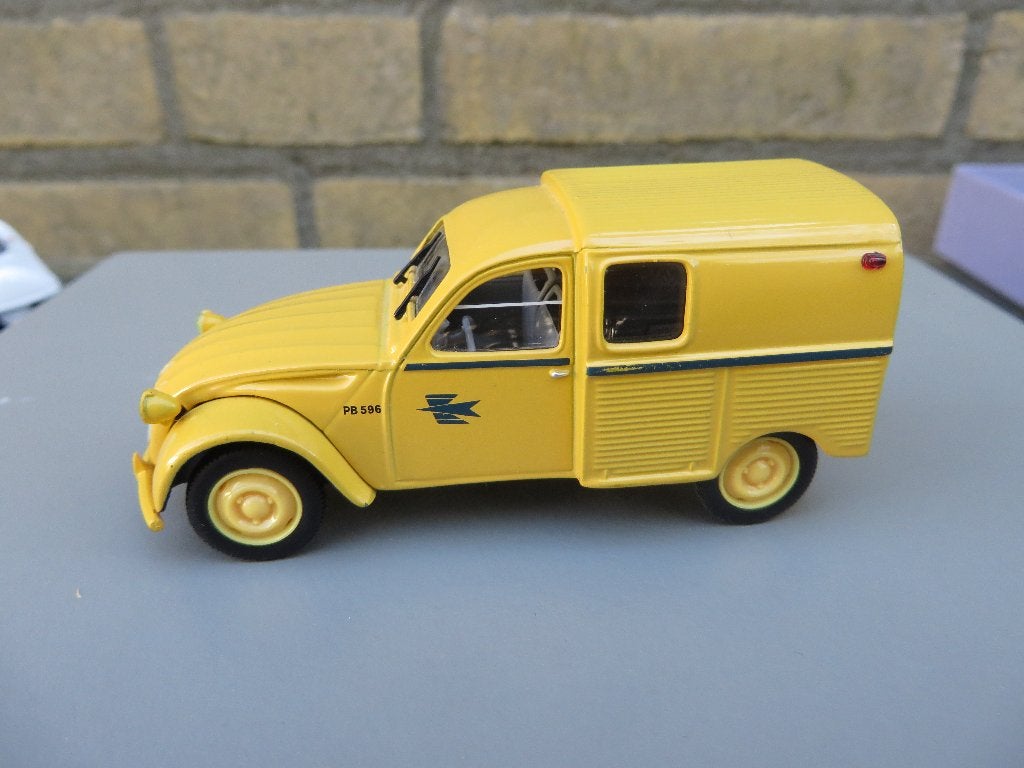 Norev Citroën 2CV AZU PTT - POSTES, Ophalen of Verzenden, Zo goed als nieuw, Auto, Norev