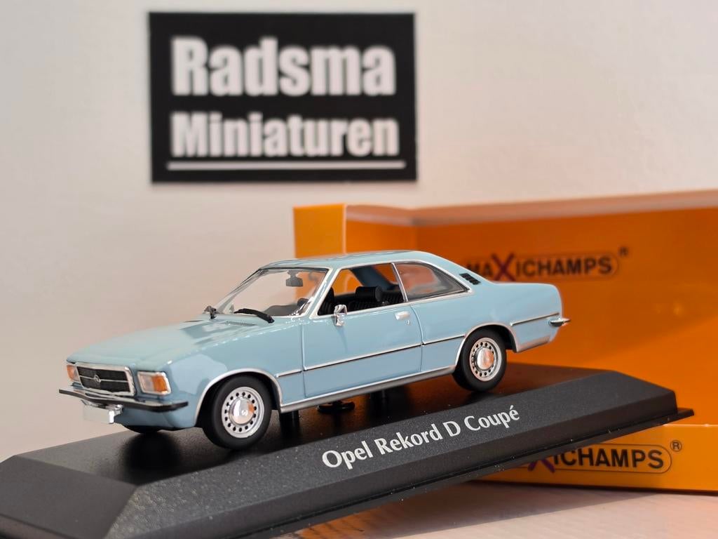 Opel Rekord D Coupe - lichtblauw - 1:43 Maxichamps, Hobby en Vrije tijd, Modelauto's | 1:43, Overige merken, Auto, Nieuw, Ophalen of Verzenden