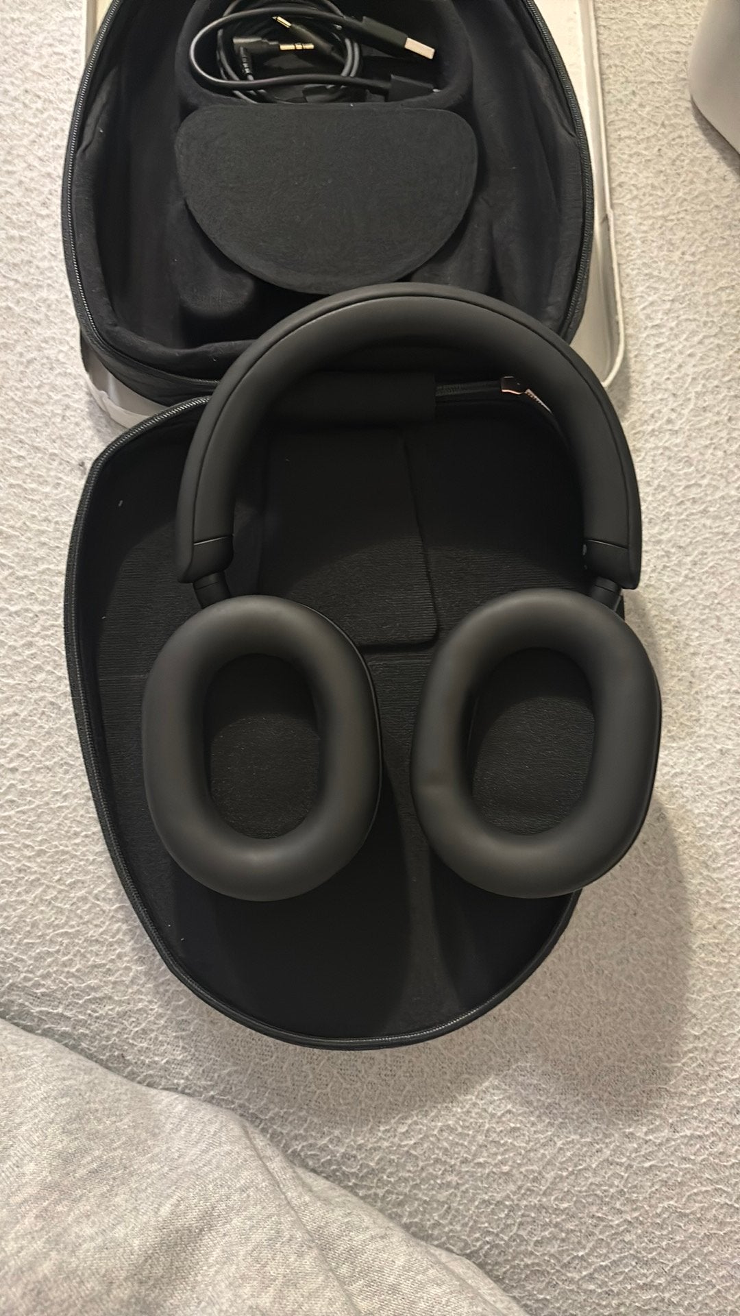 Sony wh 1000xm5, Extra bas, Ophalen of Verzenden, Zo goed als nieuw, Zwart