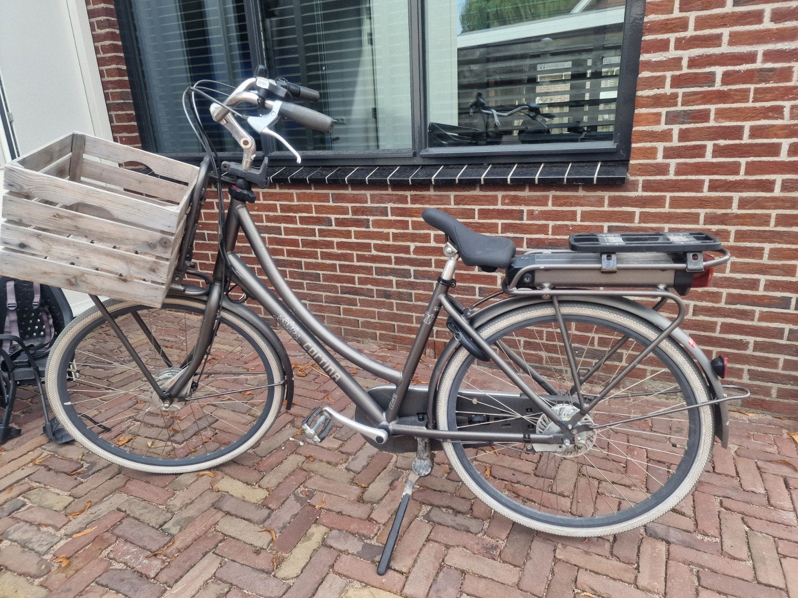 Elektrische Cortina Fiets met goede accu en accessoires, Ophalen