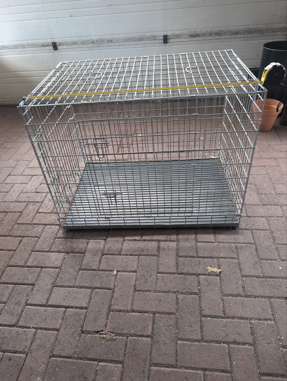 Honden bench voor grote hond., Ophalen