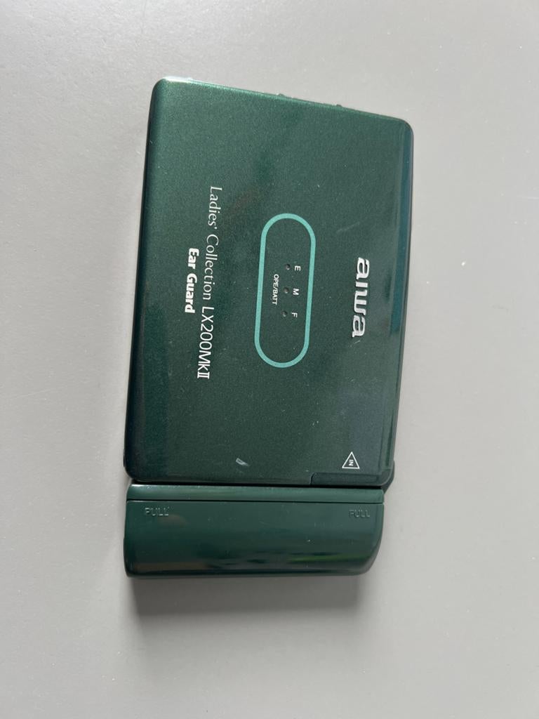 Aiwa Walkman Ladies' Collection LX200MKII Ear Guard, Audio, Tv en Foto, Walkmans, Discmans en Minidiscspelers, Ophalen of Verzenden