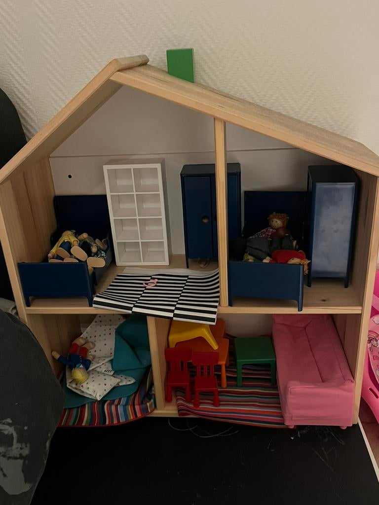 Poppenhuis nieuw, Ophalen of Verzenden, Zo goed als nieuw, Poppenhuis