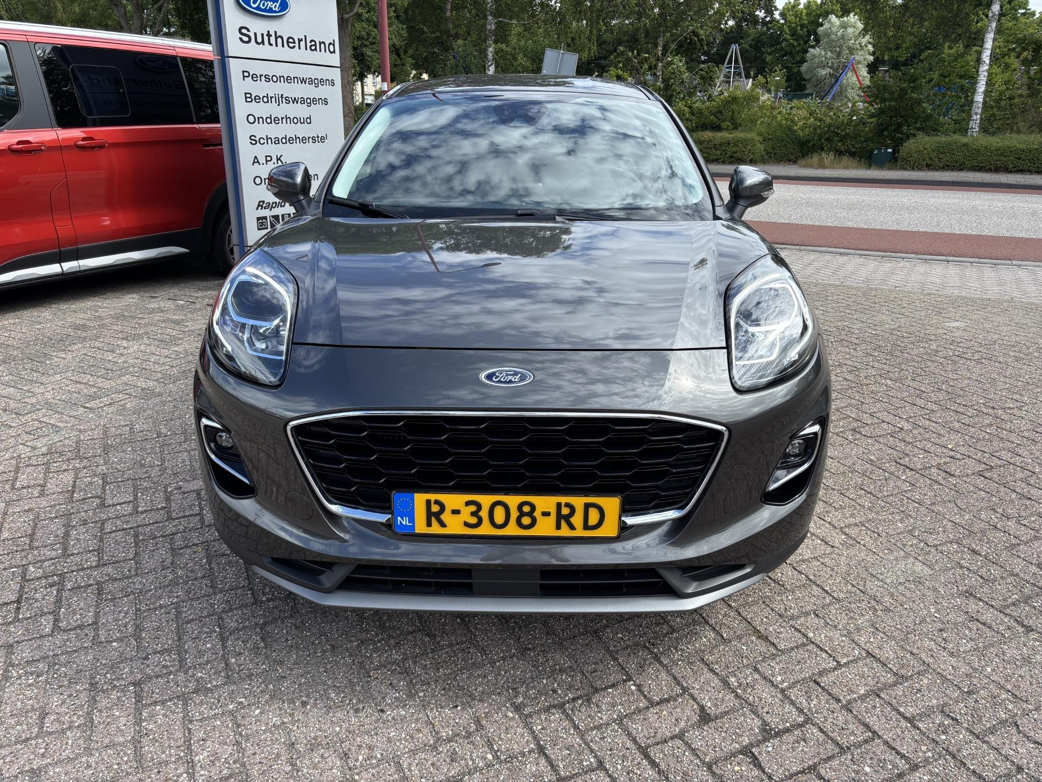 Ford Puma 1.0 EcoBoost Hybrid Titanium X 125pk Trekhaak | B&, Voorwielaandrijving, Bedrijf, Hybride Elektrisch/Benzine, 3 cilinders
