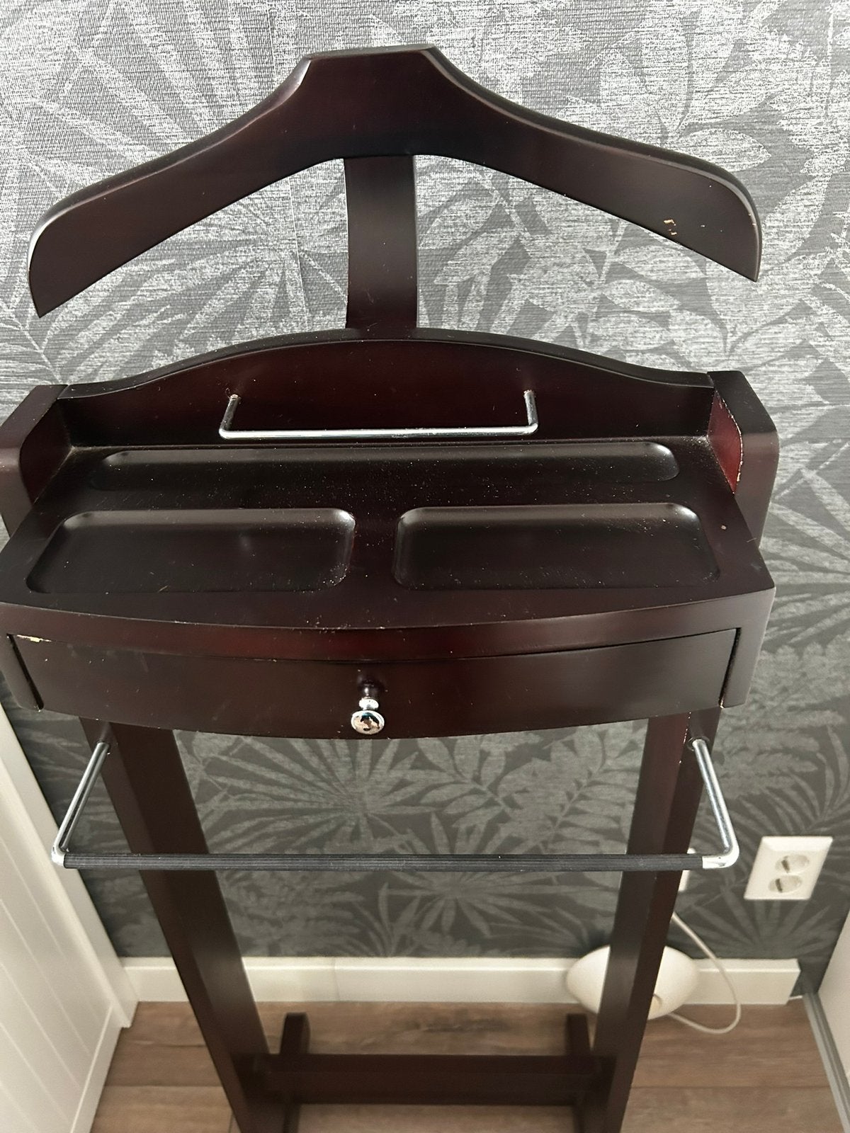 Klassieke dressboy, Huis en Inrichting, Woonaccessoires | Kapstokken, Ophalen, Gebruikt, 100 tot 150 cm, Overige typen