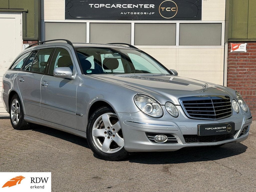 Mercedes E-klasse Estate 200 K. Avantgarde/STOELV/TREKH/APK, Auto's, Mercedes-Benz, Automaat, Achterwielaandrijving, Gebruikt
