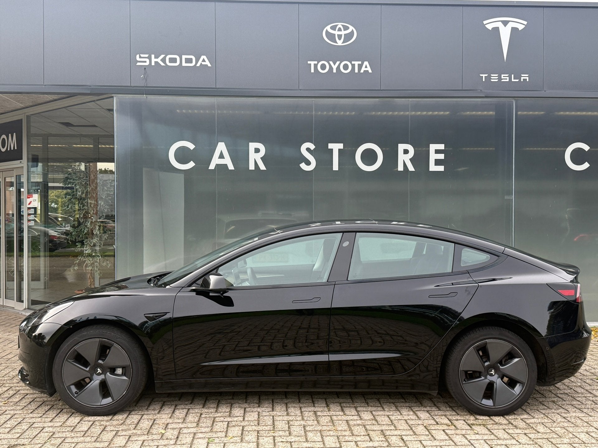 Tesla Model 3 Standard RWD Plus 60 kWh 92% SOH LFP ACCU FACE, Auto's, Automaat, Achterwielaandrijving, Gebruikt, Zwart