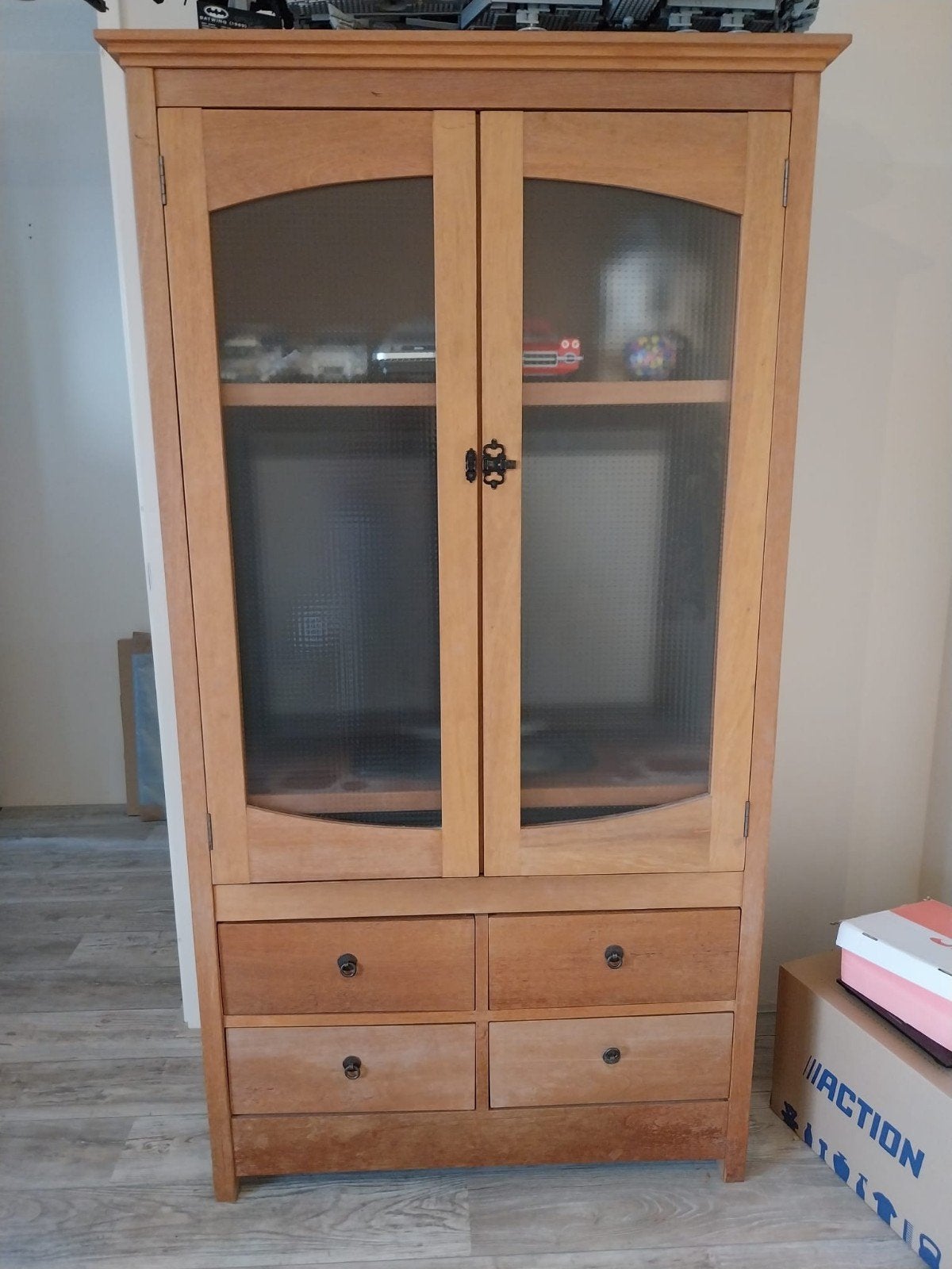 Houten kast met glazen deuren en lades, Ophalen, Gebruikt, Met deur(en), Glas